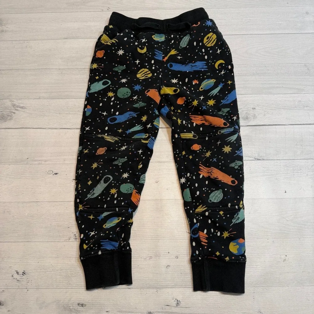 Hanna‎ Andersson French terry sweatshirt and joggers solar system space 110/5
